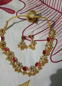 Traditional Gold-Plated Necklace Set