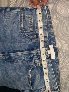 H&amp;M Blue cropped jeans women