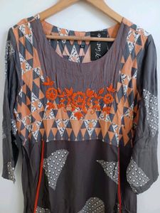 Thread Work Embroidery Kurta