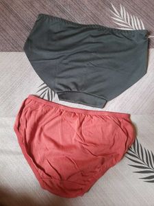 2 Panties