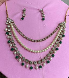 Elegant Green & Pearl Necklace Set