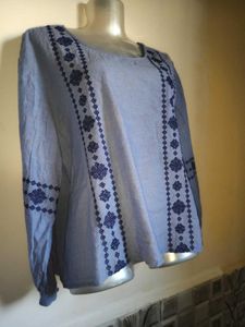 🎁Buy 1, Get 1 Free🎁Blue Top Size M/