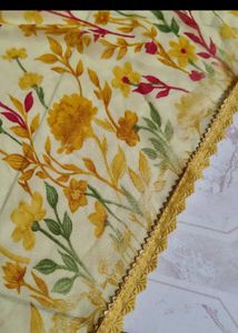 Floral Print Saree And Golden Blouse Piece