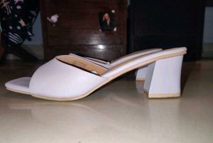 Square Affair (Lavender Heels)