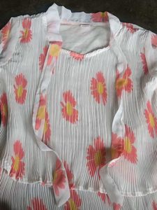 Floral Print Tie-Front Blouse