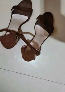 Sale Heels 👠 🔥🔥