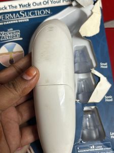 Pore Cleaning Device