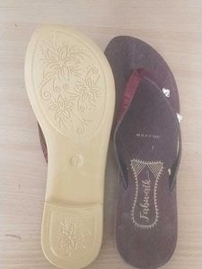 Women&#39;s Flip Flops - Size 7