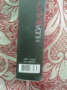 Huda Beauty Matte Fixer Face Spray