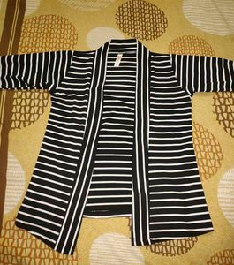 Women Black And White Shrug