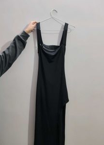 Black Solid Square Neck Bodycon Dress