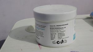 Price Dropped Keratine Professional Hair Mask