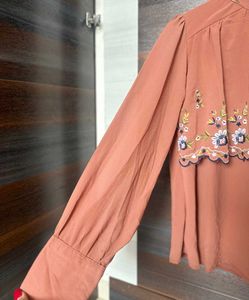 Elegant Top 😍