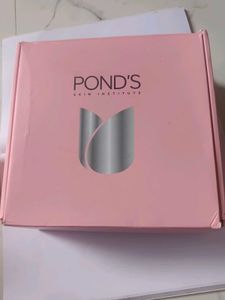 Pond&#39;s Skincare Set