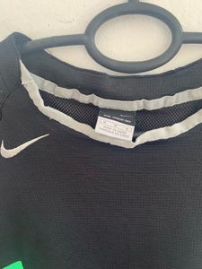 Original Nike Sphere Dry T-shirt