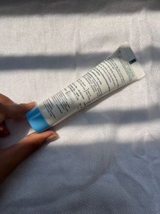 face moisturiser