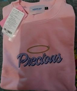 Sweatshirt Birthday Giveaway With Mini Gifts 🌸