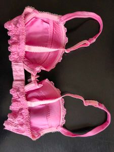 32 D Pink Bra