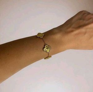 Beautiful Cover Bracelet 💖