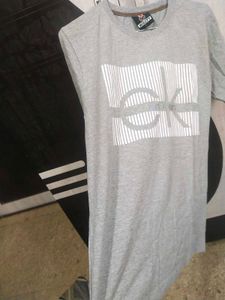 Beautiful Tshirt Of Calvin Klein New Collection