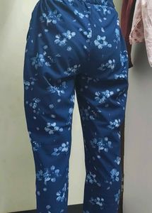 blue floral printed pant
