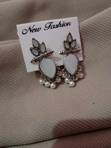Floral Frost: Oxidized White Drop Earrings