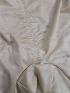 (1300)Vintage Lace-Trimmed Shapewear