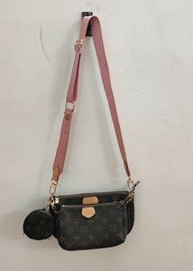 LOUIS VUITTON Pochette Sling Bag