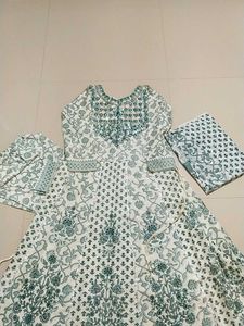 New Kurta Pant Set With Dupatta