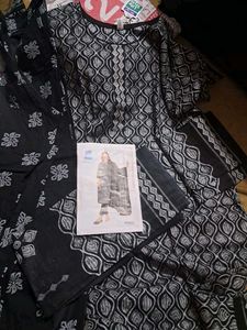 Black & White Printed Salwar Kameez