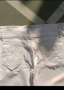 Slim Or Skinny White Jeans