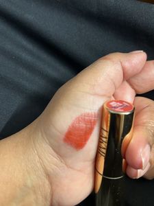 Lakme 9to5 Power play Priming Matt Lipstick