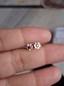 Beautiful New Shaining Stone Flower Studs