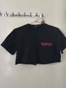 SHEIN Cropped Black T-Shirt