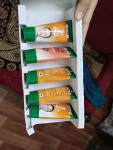 Nature&#39;s Essence Papaya Facial Kit