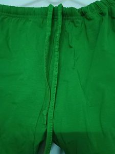 Green Colour Leggings 🟢