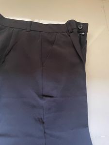 Black trousers