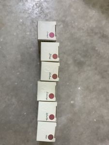 Rare Beauty Blush(500 Each)