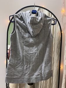 DJ&amp;C Sleeveless Zip Hoodie