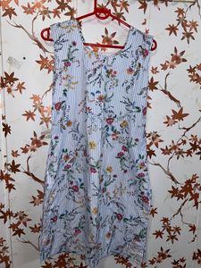 Multicoloured Kurta With Flower Embroidery💐