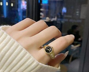 Royal Oracle Ring