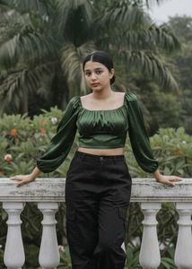 Green Long Sleeve Crop Top
