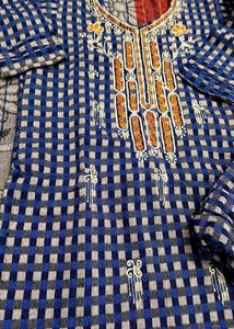 Woolen Suit With Check