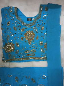 SALE🔥Embellished Lahenga Choli Set 💙
