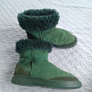 Ugg fur top forest green suede boots