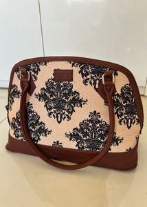 Zouk Brand new Patterned Handbag