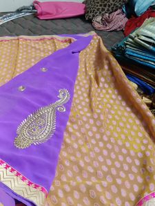 Saree Without Blouse