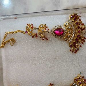 Earring And Mangtikka Set