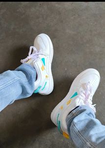 Bruton White Casual Shoes