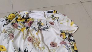 Harpa Beautiful Floral Top Just Tag Lost
